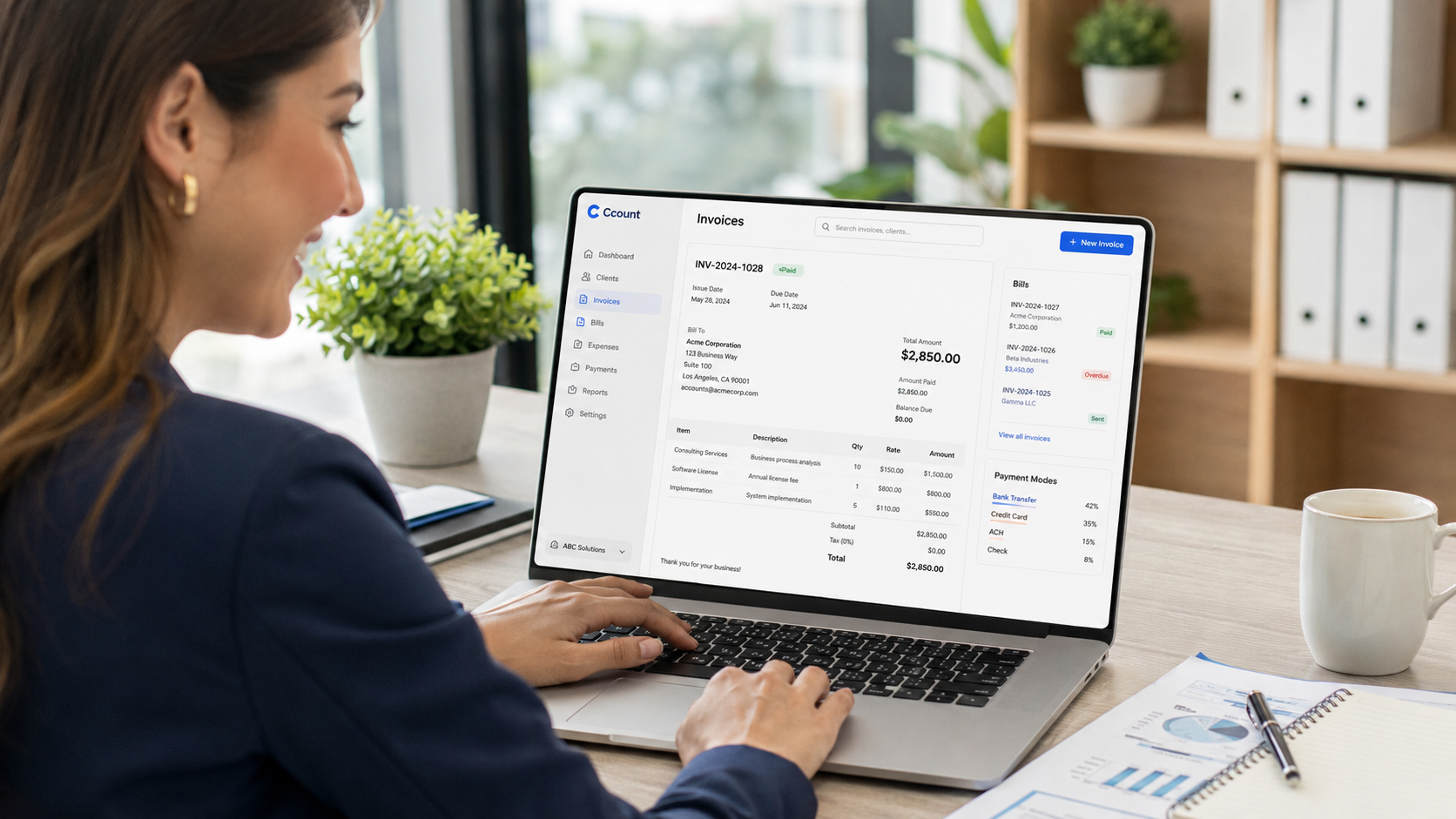 Professional using Ccount invoicing workspace